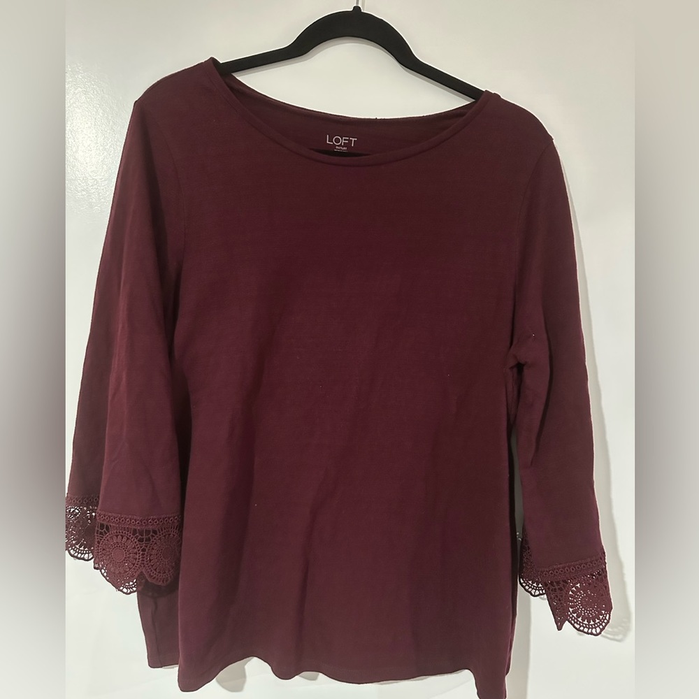 LOFT Outlet 3/4th sleeve top. Size Large